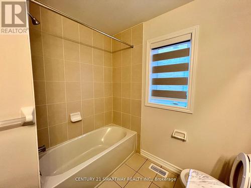 26 Huntsworth Avenue, Thorold, ON - Indoor Photo Showing Bathroom