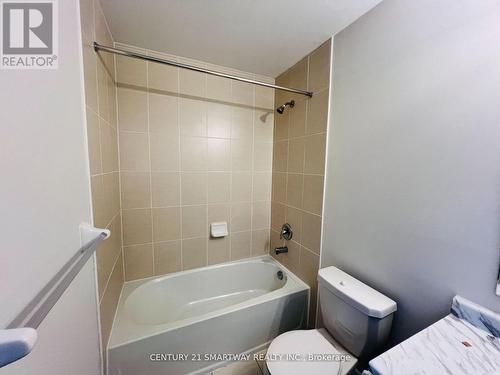 26 Huntsworth Avenue, Thorold, ON - Indoor Photo Showing Bathroom