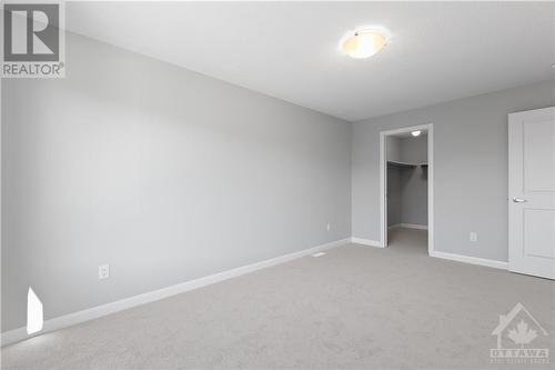 818 Glissade Grove, Ottawa, ON - Indoor Photo Showing Other Room