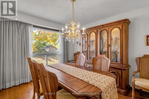 281 Chalfield Lane, Mississauga, ON - Indoor Photo Showing Dining Room