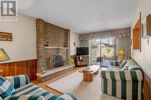 281 Chalfield Lane, Mississauga, ON - Indoor Photo Showing Living Room With Fireplace