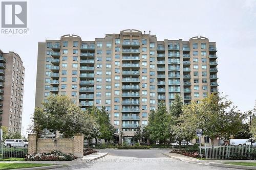 610 - 39 Oneida Crescent, Richmond Hill, ON - Outdoor With Facade