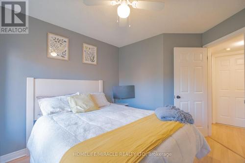 4140 Foxwood Drive, Burlington, ON - Indoor Photo Showing Bedroom