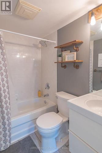 4140 Foxwood Drive, Burlington, ON - Indoor Photo Showing Bathroom