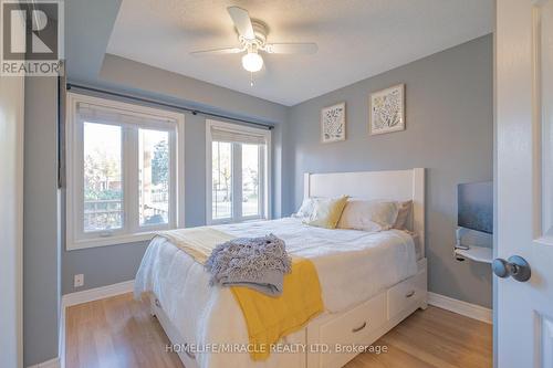 4140 Foxwood Drive, Burlington, ON - Indoor Photo Showing Bedroom