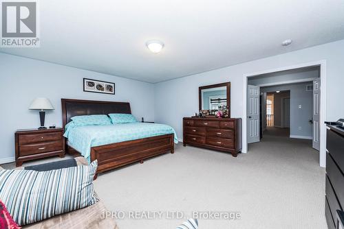 27 Tysonville Circle, Brampton, ON - Indoor Photo Showing Bedroom