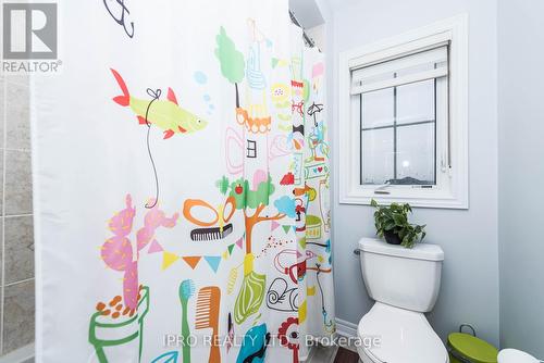 27 Tysonville Circle, Brampton, ON - Indoor Photo Showing Bathroom