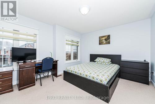 27 Tysonville Circle, Brampton, ON - Indoor Photo Showing Bedroom