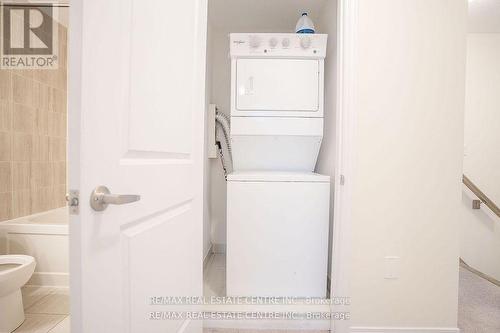 10 - 60 Cosmopolitan Common Street, St. Catharines, ON - Indoor Photo Showing Laundry Room