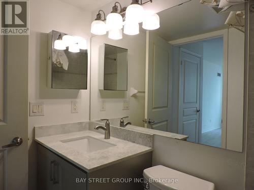 905 - 503 Beecroft Road, Toronto, ON - Indoor Photo Showing Bathroom