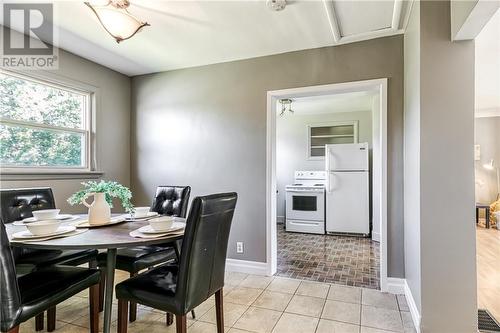 1440 Hawthorne Drive, Sudbury, ON - Indoor Photo Showing Dining Room