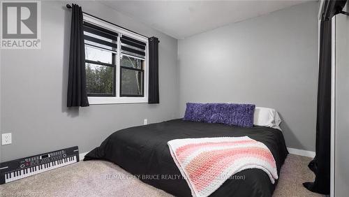 26 Mary Avenue, South Bruce Peninsula, ON - Indoor Photo Showing Bedroom