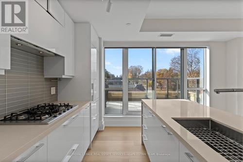 406 - 3 Southvale Drive, Toronto, ON - Indoor Photo Showing Kitchen With Upgraded Kitchen