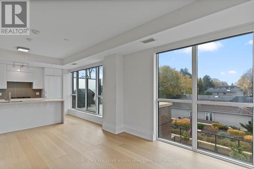 406 - 3 Southvale Drive, Toronto, ON - Indoor Photo Showing Kitchen