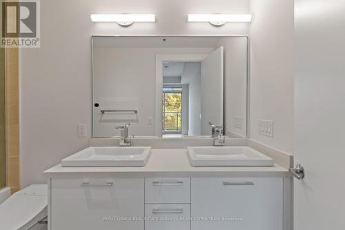 406 - 3 Southvale Drive, Toronto, ON - Indoor Photo Showing Bathroom