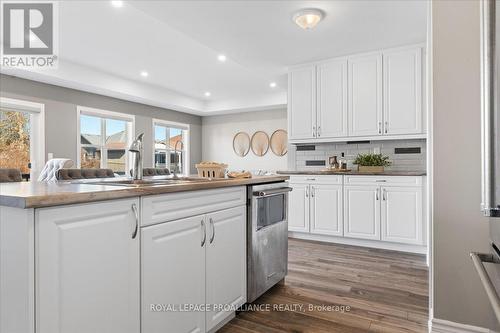 27 Cortland Way, Brighton, ON - Indoor Photo Showing Kitchen With Upgraded Kitchen