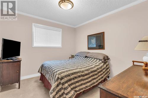 110 Brabant Crescent, Saskatoon, SK - Indoor Photo Showing Bedroom