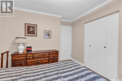 110 Brabant Crescent, Saskatoon, SK - Indoor Photo Showing Bedroom