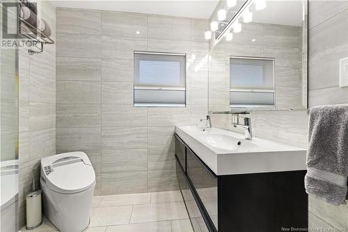 141 Chapman, Moncton, NB - Indoor Photo Showing Bathroom