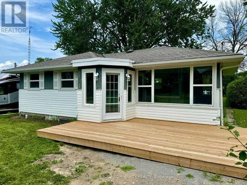 27159 Civic Centre Road, Georgina, ON - Outdoor With Deck Patio Veranda