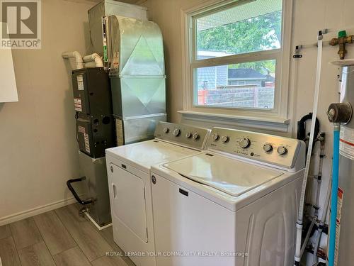 27159 Civic Centre Road, Georgina, ON - Indoor Photo Showing Laundry Room