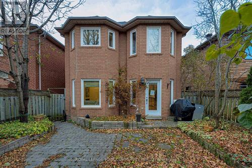 554 Plantation Gate, Newmarket, ON - Outdoor