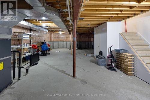 554 Plantation Gate, Newmarket, ON - Indoor Photo Showing Basement