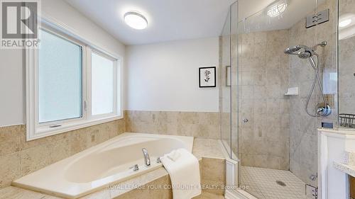 24 Pavlova Crescent, Richmond Hill, ON - Indoor Photo Showing Bathroom