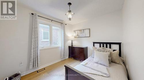 24 Pavlova Crescent, Richmond Hill, ON - Indoor Photo Showing Bedroom