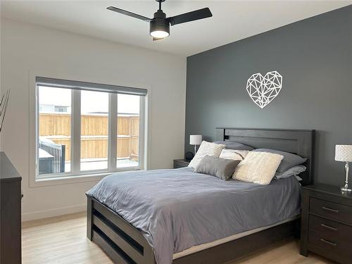 66 Marquis Crescent, Brandon, MB - Indoor Photo Showing Bedroom