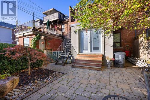 33 Beatrice Street, Toronto, ON - Outdoor