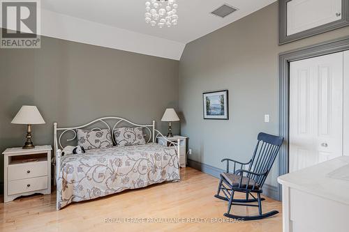 232 Dundas Street W, Greater Napanee, ON - Indoor Photo Showing Bedroom