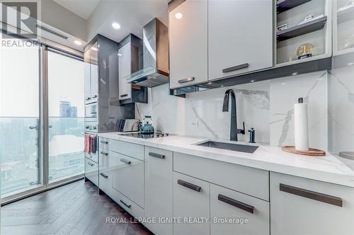 4406 - 14 York Street, Toronto, ON - Indoor Photo Showing Kitchen