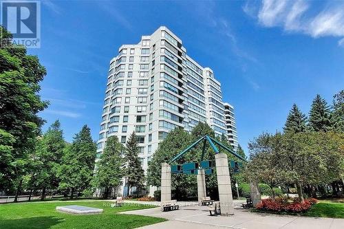 908 - 120 Promenade Circle W, Vaughan, ON - Outdoor With Facade