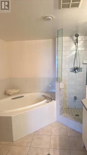 908 - 120 Promenade Circle W, Vaughan, ON - Indoor Photo Showing Bathroom