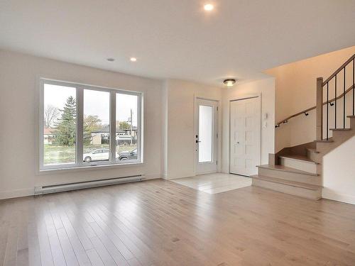 Living room - 929 Rue Pierre-Gauthier, Chambly, QC - Indoor Photo Showing Other Room