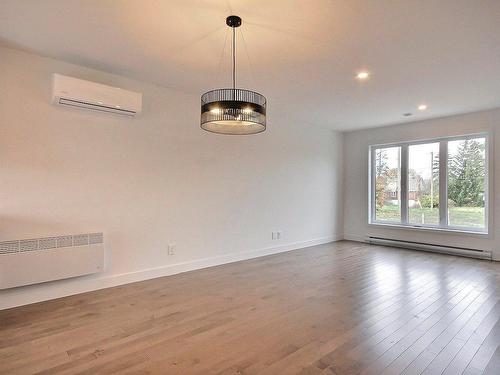 Dining room - 929 Rue Pierre-Gauthier, Chambly, QC - Indoor Photo Showing Other Room