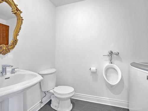 Powder room - 1269 Boul. Céloron, Blainville, QC - Indoor Photo Showing Bathroom