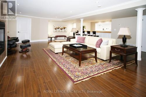 83 Spinnaker Drive, Fort Erie (335 - Ridgeway), ON - Indoor Photo Showing Living Room