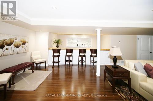 83 Spinnaker Drive, Fort Erie (335 - Ridgeway), ON - Indoor Photo Showing Living Room