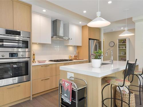 207-9861 Third St, Sidney, BC - Indoor Photo Showing Kitchen With Upgraded Kitchen