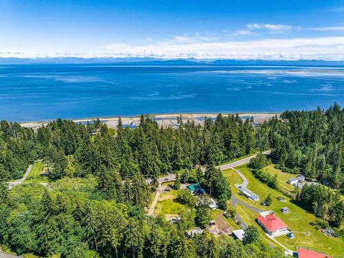 4399 Island Hwy South, Courtenay, BC 