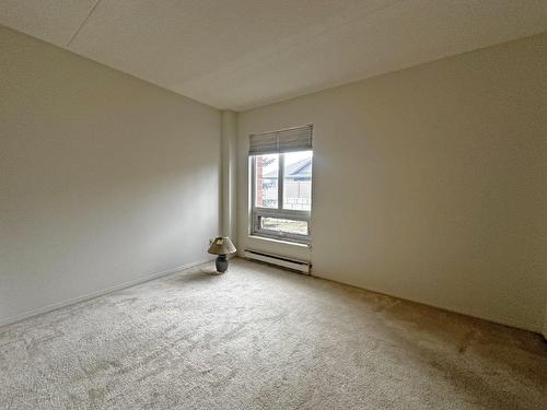 201 590 Beverly Street, Thunder Bay, ON - Indoor Photo Showing Other Room