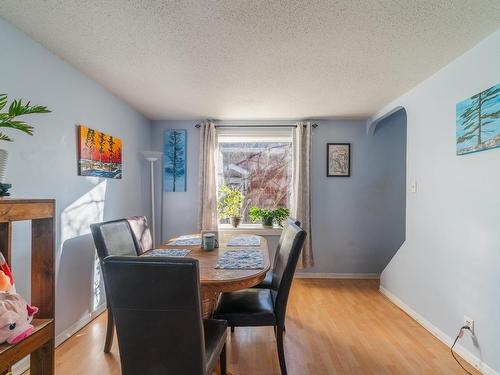 233 Third Street N, Kenora, ON - Indoor Photo Showing Dining Room