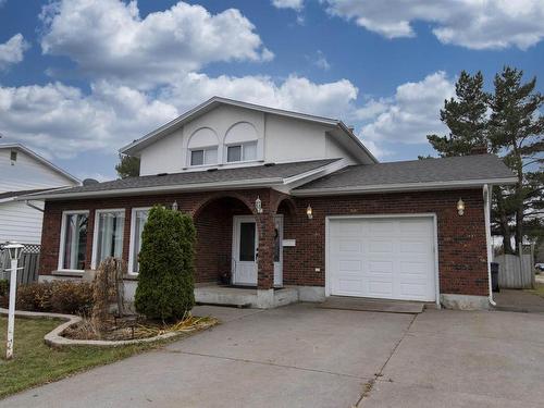 125 Anten Street, Thunder Bay, ON - Outdoor With Facade