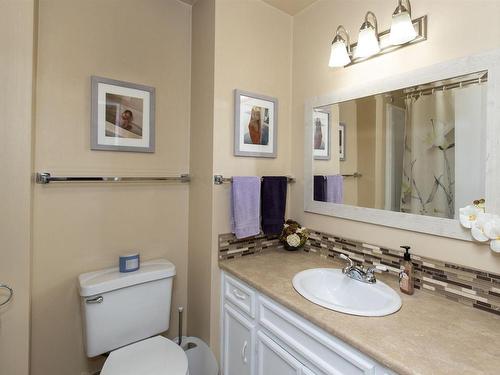 125 Anten Street, Thunder Bay, ON - Indoor Photo Showing Bathroom