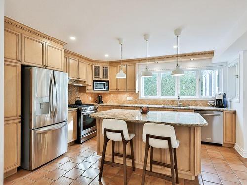 Cuisine - 139 Boul. Du Val-D'Ajol, Lorraine, QC - Indoor Photo Showing Kitchen With Upgraded Kitchen