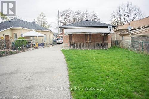 Lower - 225 Chatham Street, Brantford, ON - Outdoor With Deck Patio Veranda