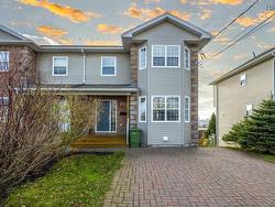 61 Joffre Street  Dartmouth, NS B2Y 3C7