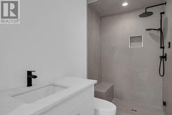 Suite - Washroom with steam shower - 